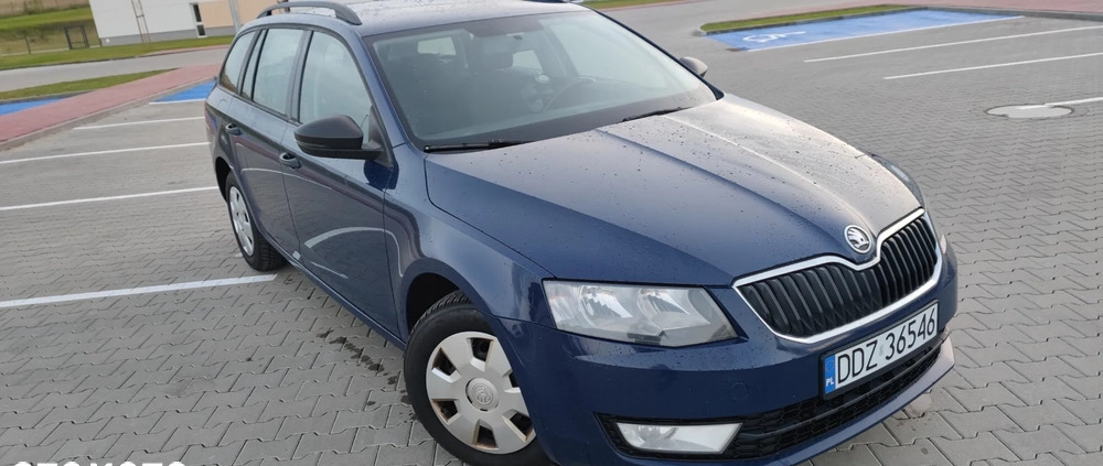 Skoda Octavia cena 26900 przebieg: 294000, rok produkcji 2013 z Koszalin małe 379